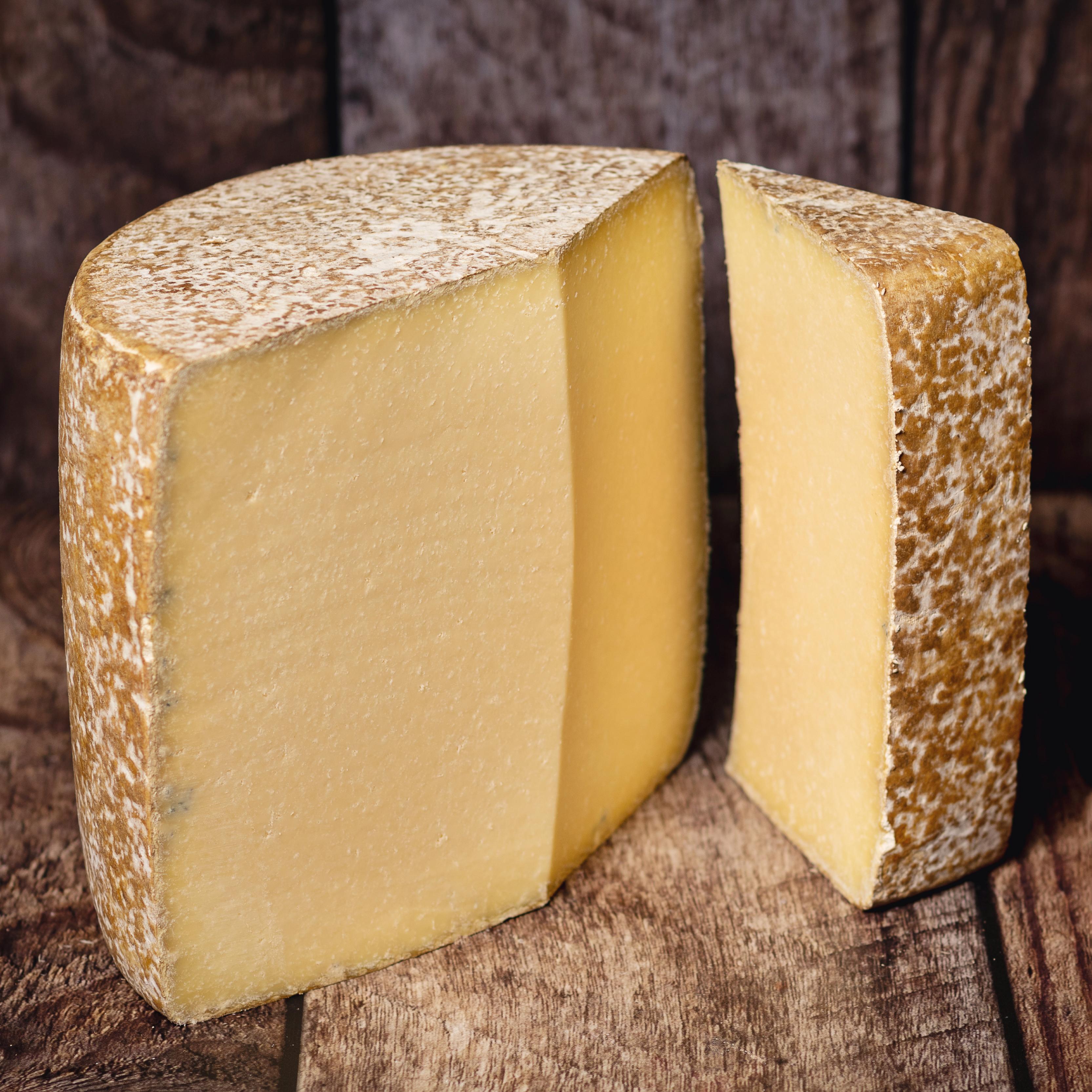 Cantal Entre-deux AOP